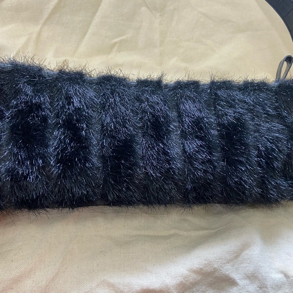 Kate Spade faux fur shoulder bag with leather trim - Picture 2 of 3